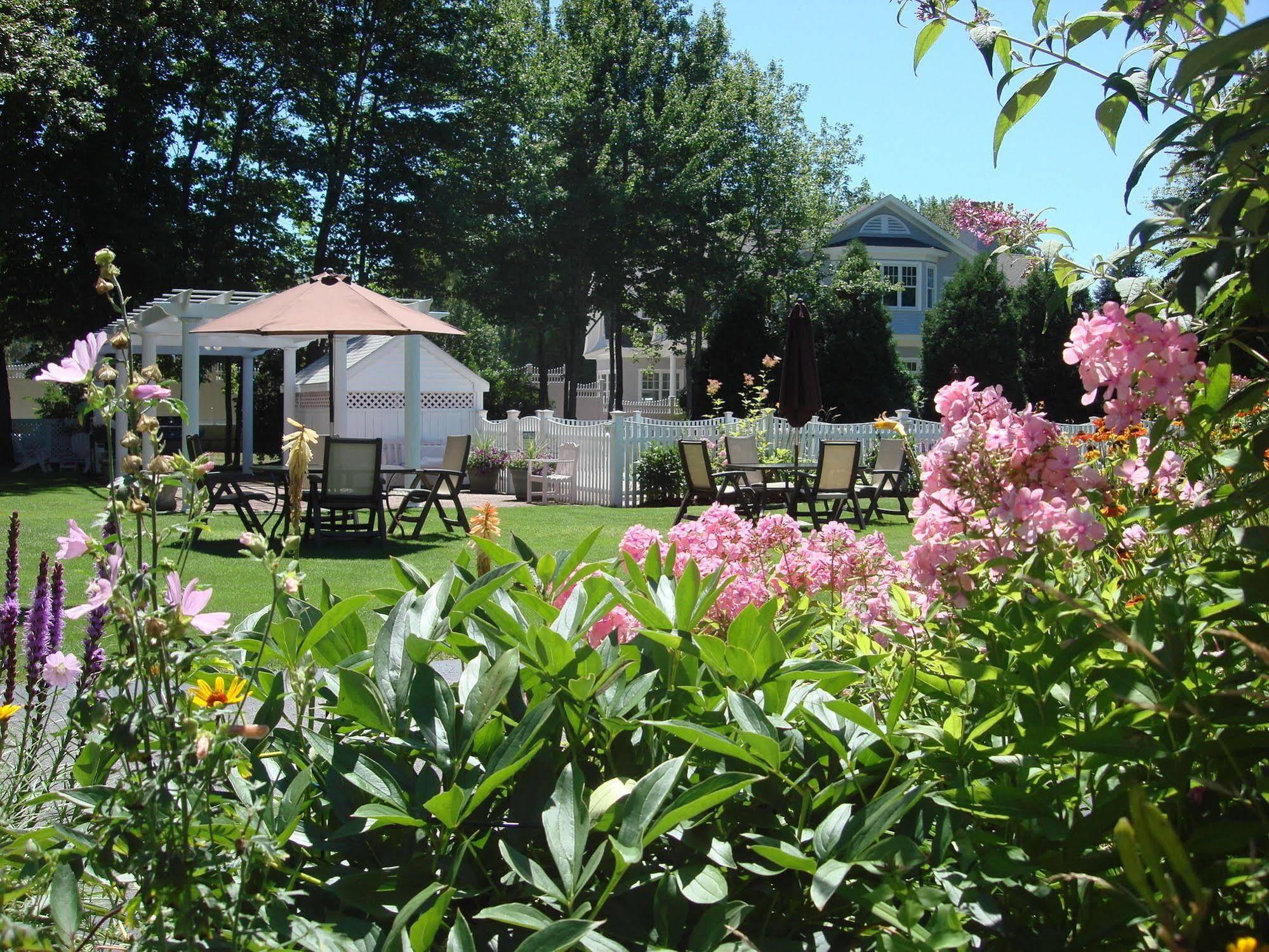 Pink Blossoms Resort أوجونكويت المظهر الخارجي الصورة